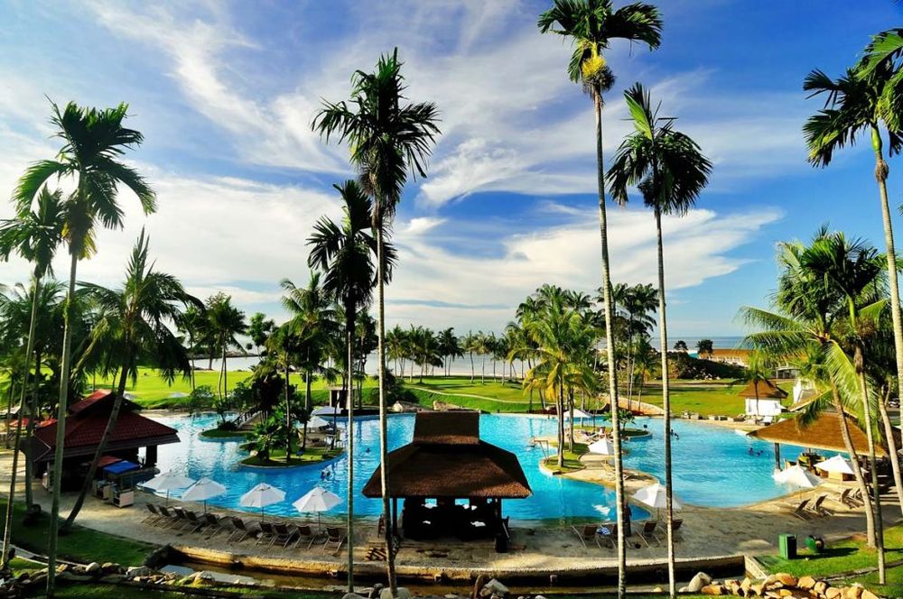 Bintan Lagoon Resort pool